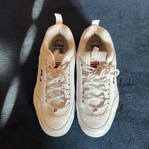 Fila shoes only worn twice!